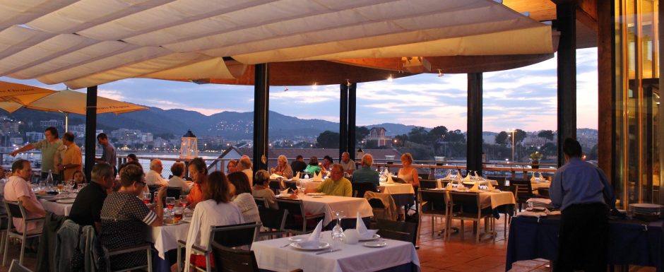 Restaurants in Sant Feliu de Guixols - Club Nautic
